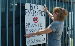 No Parking Karen (2023) WEB-DL x264 AAC 480p | 720p | 1080p